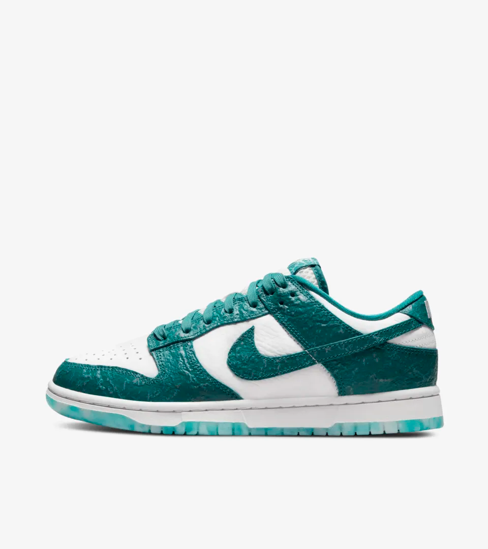 Nike Dunk Low Ocean Trainers Women's